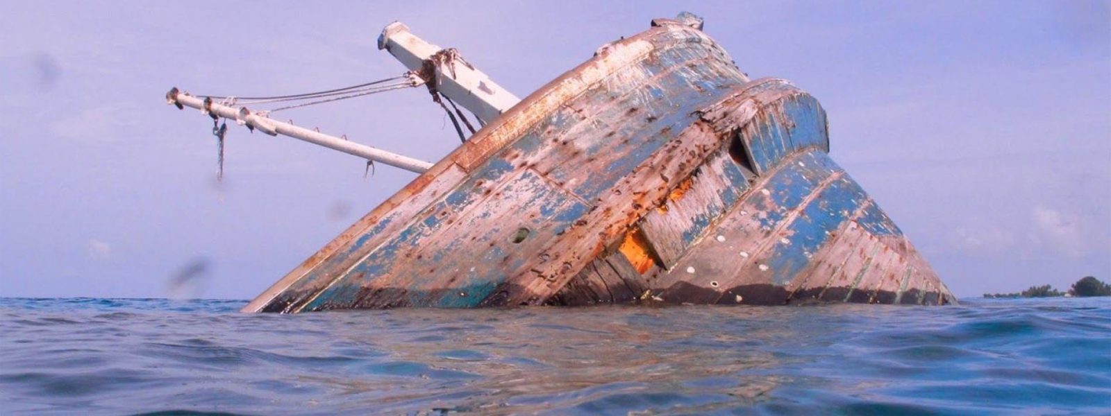 Vaavu Atoll Shipwreck Maldives